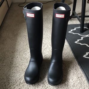 Hunter rain boots, new, never worn, with box